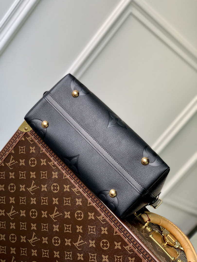 Louis Vuitton LV M46288 Carryall PM monogram M46293 Black