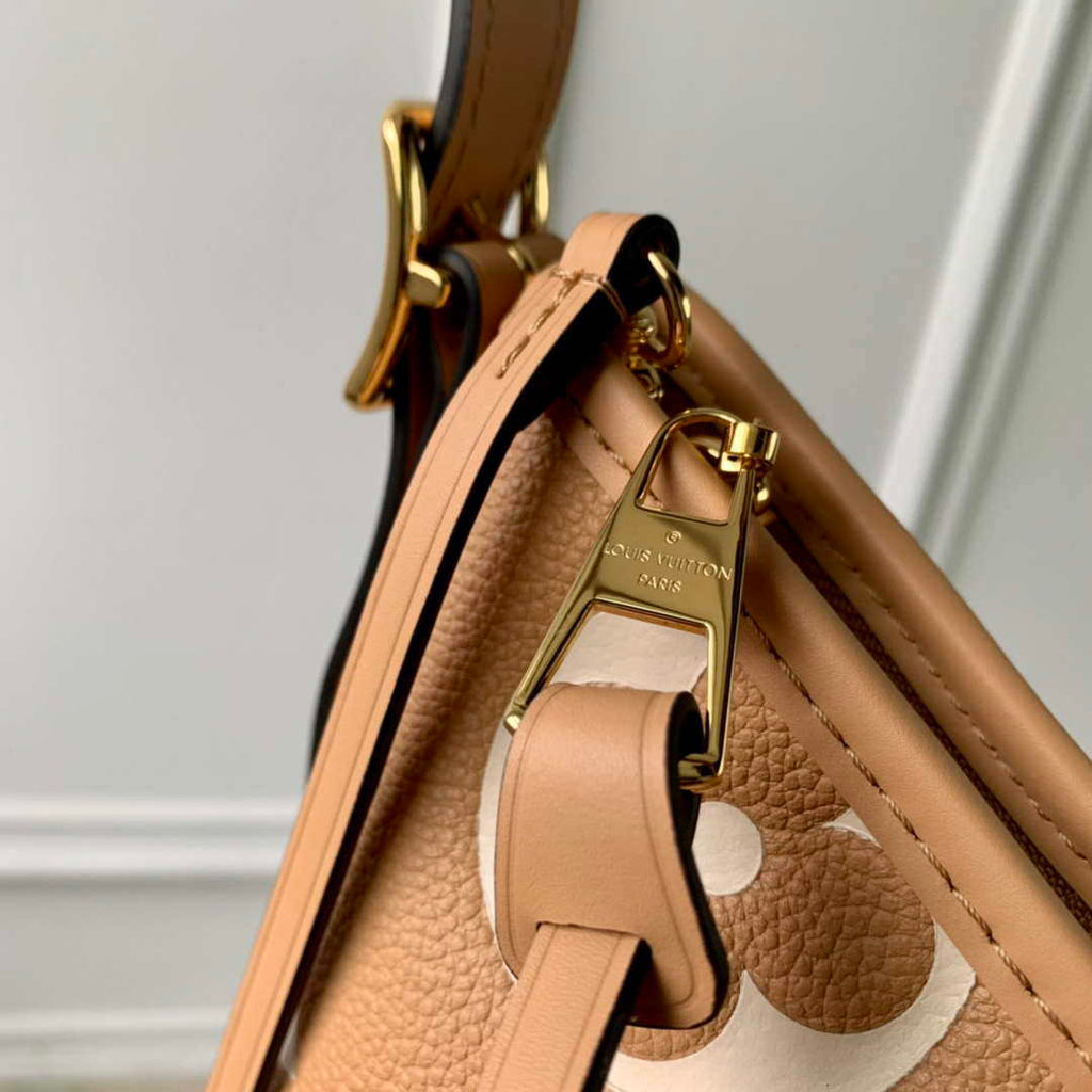Louis Vuitton LV M46289 Carryall MM monogram M46292 Brown and Yellow