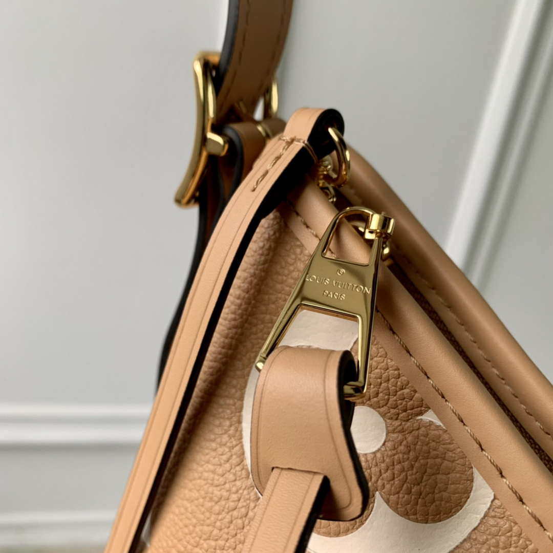 Louis Vuitton LV M46289 Carryall MM monogram M46292 Brown and Yellow
