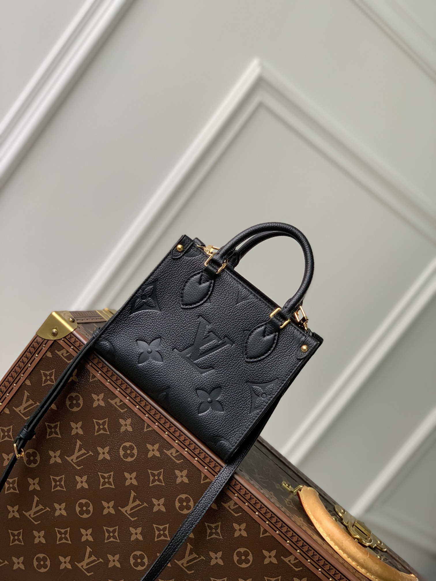 Louis Vuitton LV M46993 OnTheGo BB Handbag Monogram Empreinte Black - Default Title - View 1