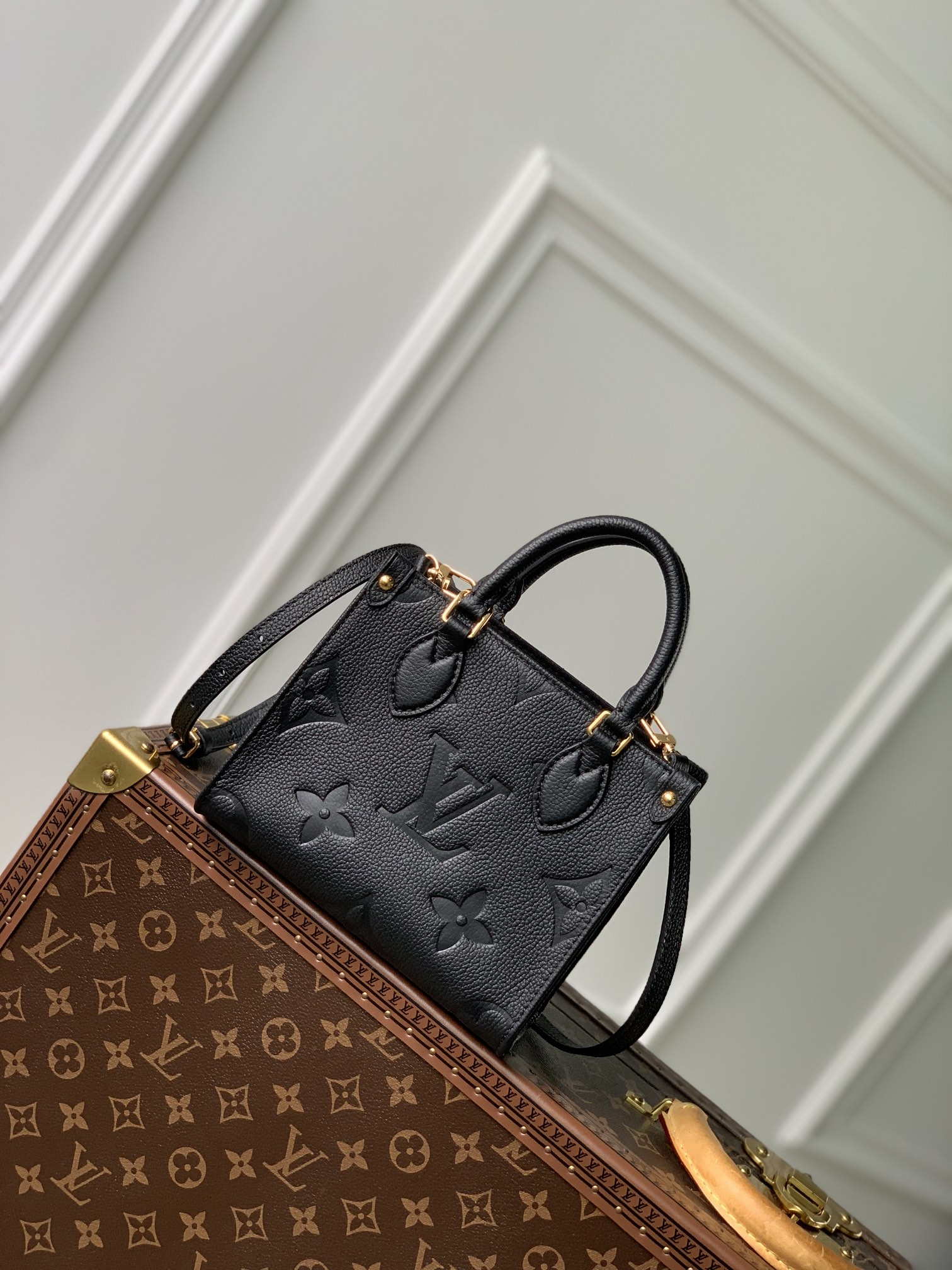 Louis Vuitton LV M46993 OnTheGo BB Handbag Monogram Empreinte Black
