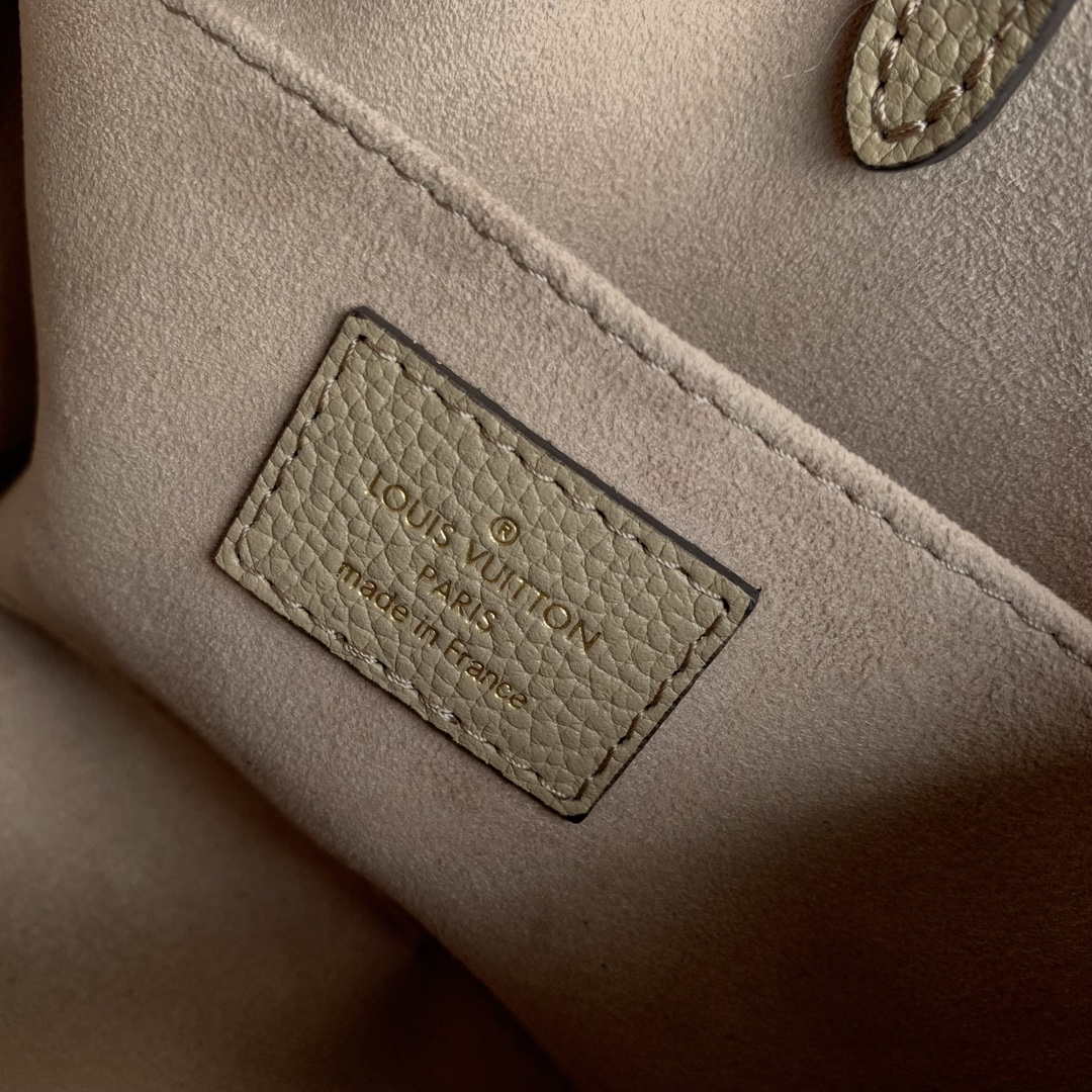 Louis Vuitton LV M47054 OnTheGo BB Handbag Bicolor Monogram Empreinte Leather Tourterelle  Cr¨¨me