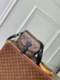 Louis Vuitton LV M47060 Montsouris Messenger PM Monogram Canvas