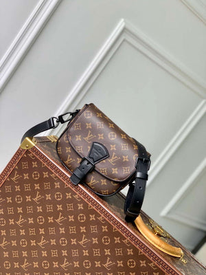Louis Vuitton LV M47060 Montsouris Messenger PM Monogram Canvas - Default Title - View 1
