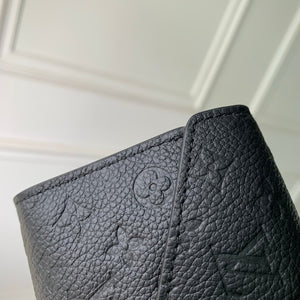 Louis Vuitton LV M4717Z Pouch Metis Belt Bag Black - Default Title - View 6