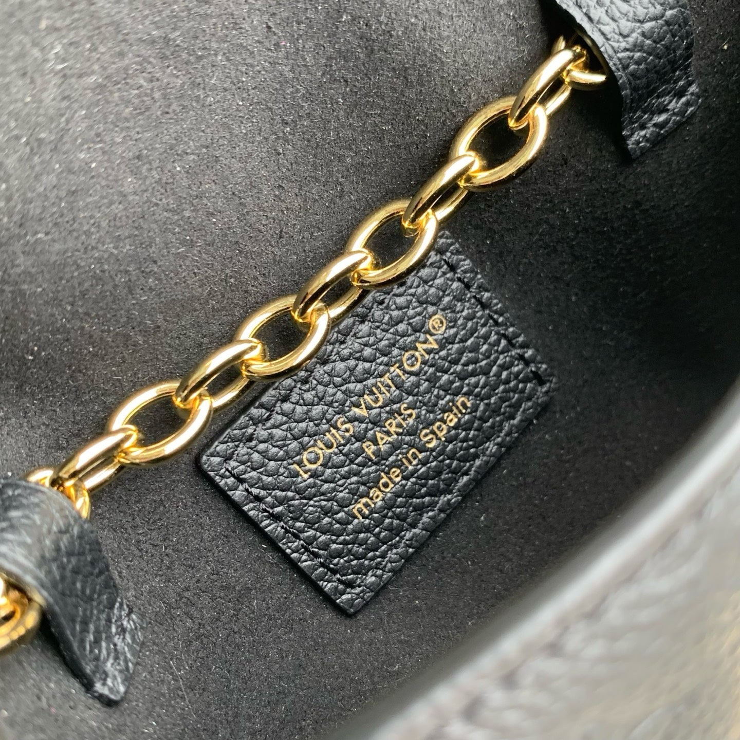 Louis Vuitton LV M4717Z Pouch Metis Belt Bag Black