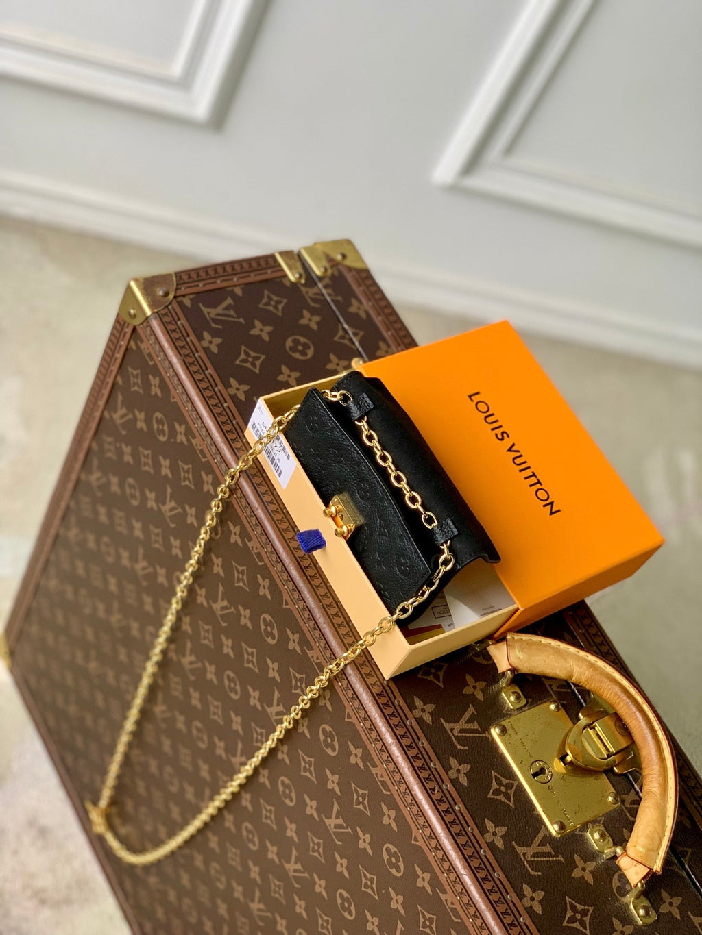 Louis Vuitton LV M4717Z Pouch Metis Belt Bag Black