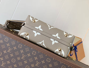 Louis Vuitton LV M47180 CarryAll PM Bag Tourterelle Gray / Crème Beige - Default Title - View 3
