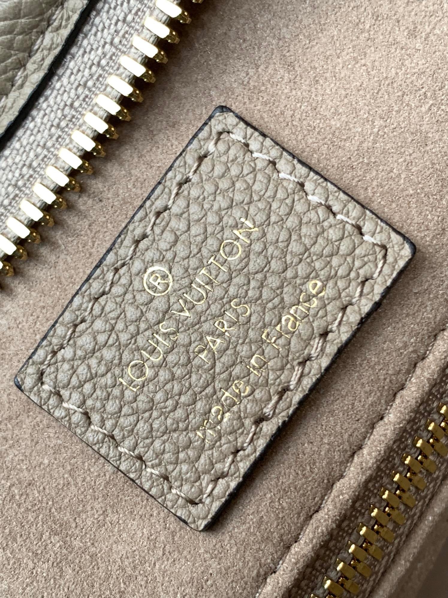 Louis Vuitton LV M47180 CarryAll PM Bag Tourterelle Gray / Crème Beige - Default Title - View 8
