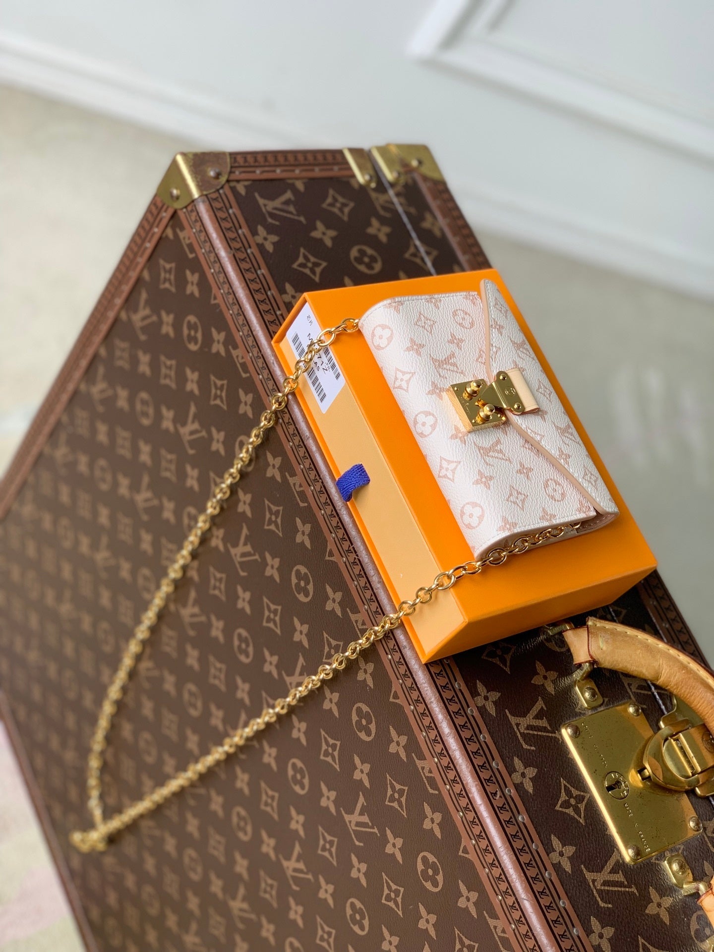 Louis Vuitton LV M4871Z Pouch Metis Belt Bag - Default Title - View 3