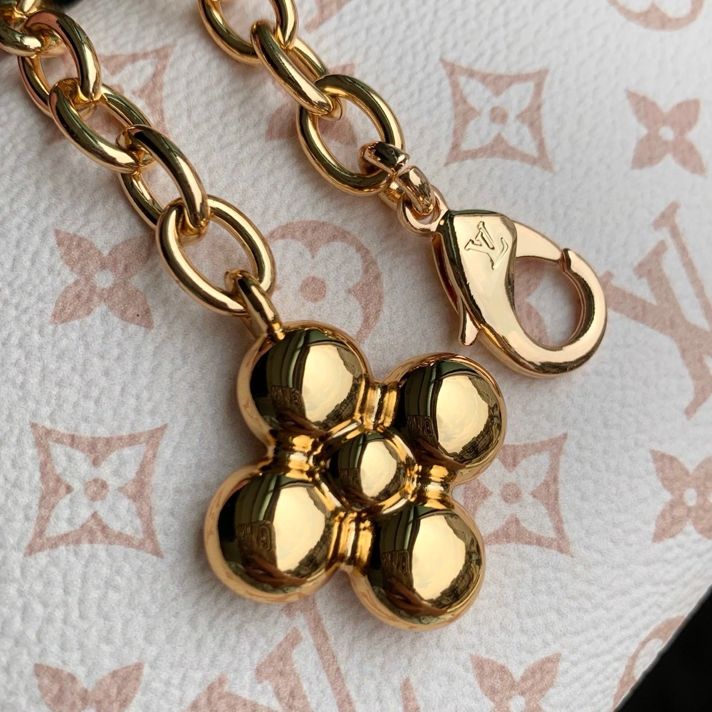 Louis Vuitton LV M4871Z Pouch Metis Belt Bag - Default Title - View 5