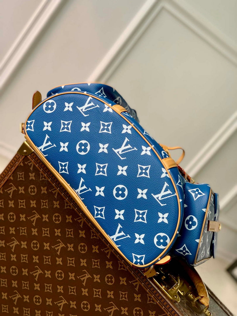 Louis Vuitton LV M55699 P9 Christopher MM Backpack Blue