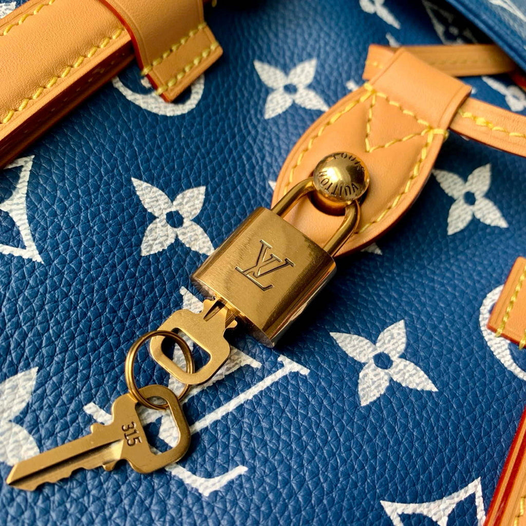 Louis Vuitton LV M55699 P9 Christopher MM Backpack Blue