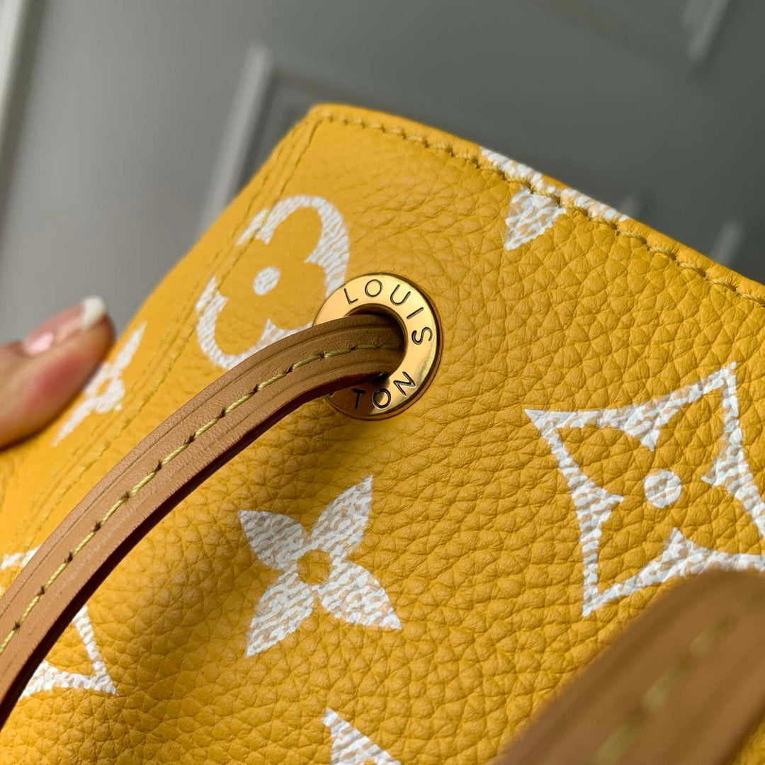 Louis Vuitton LV M55699 P9 Christopher MM Backpack Yellow