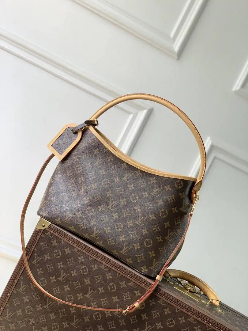 Louis Vuitton LV M57857 Monogram