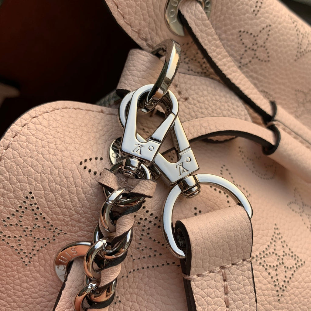 Louis Vuitton LV M59203 Bella Tote Mahina Cr¨¨me Beige