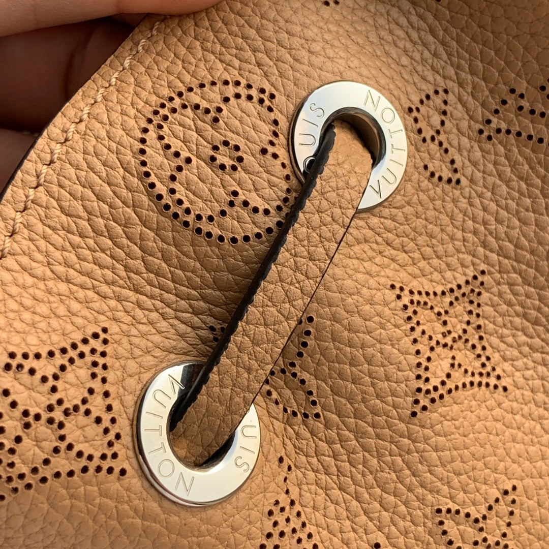Louis Vuitton LV M59655 Bella Tote Mahina Orange Yellow - Default Title - View 4
