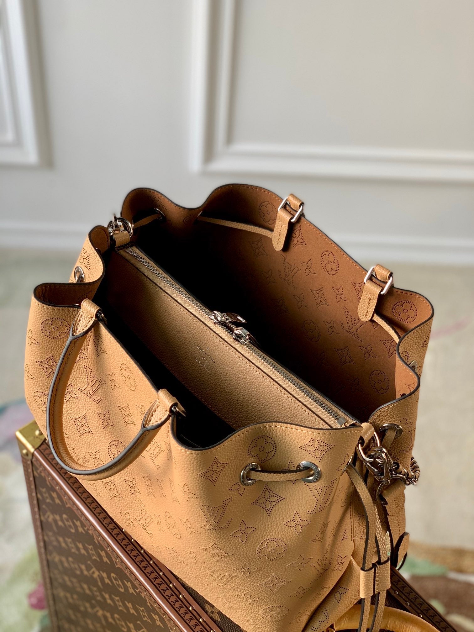 Louis Vuitton LV M59655 Bella Tote Mahina Orange Yellow