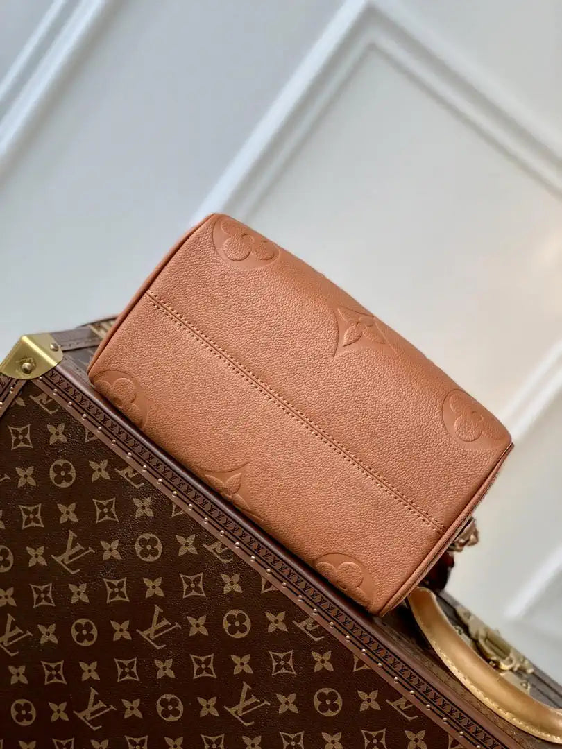 Louis Vuitton LV M59273  Speedy Bandouliere 25 Bag Brown
