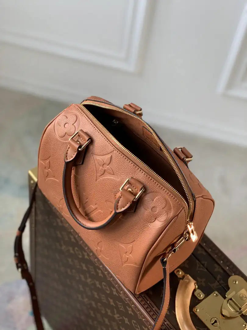 Louis Vuitton LV M59273  Speedy Bandouliere 25 Bag Brown