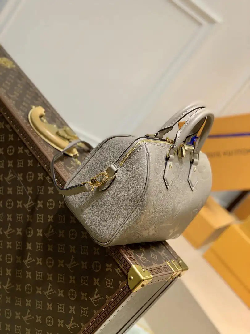 Louis Vuitton LV M59273  Speedy Bandouliere 25 Bag Tourterelle