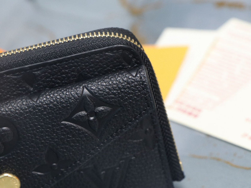 Louis Vuitton LV M69421 Card Holder Recto Verso Monogram Black