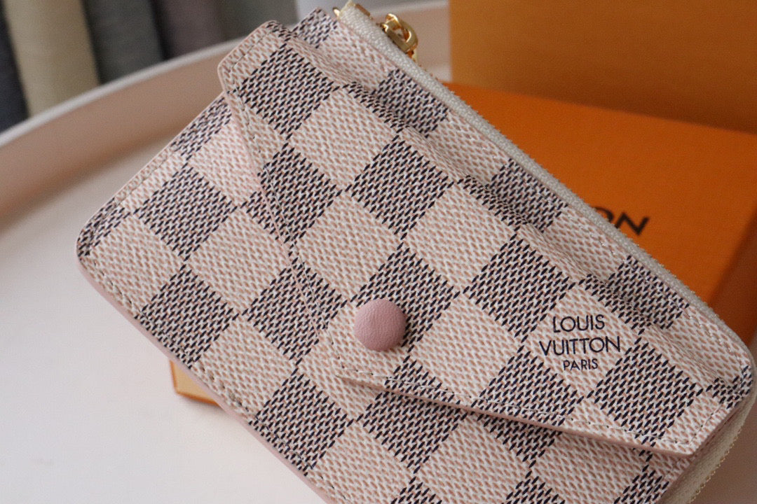 Louis Vuitton LV M69431 Card Holder Recto Verso White - Default Title - View 4