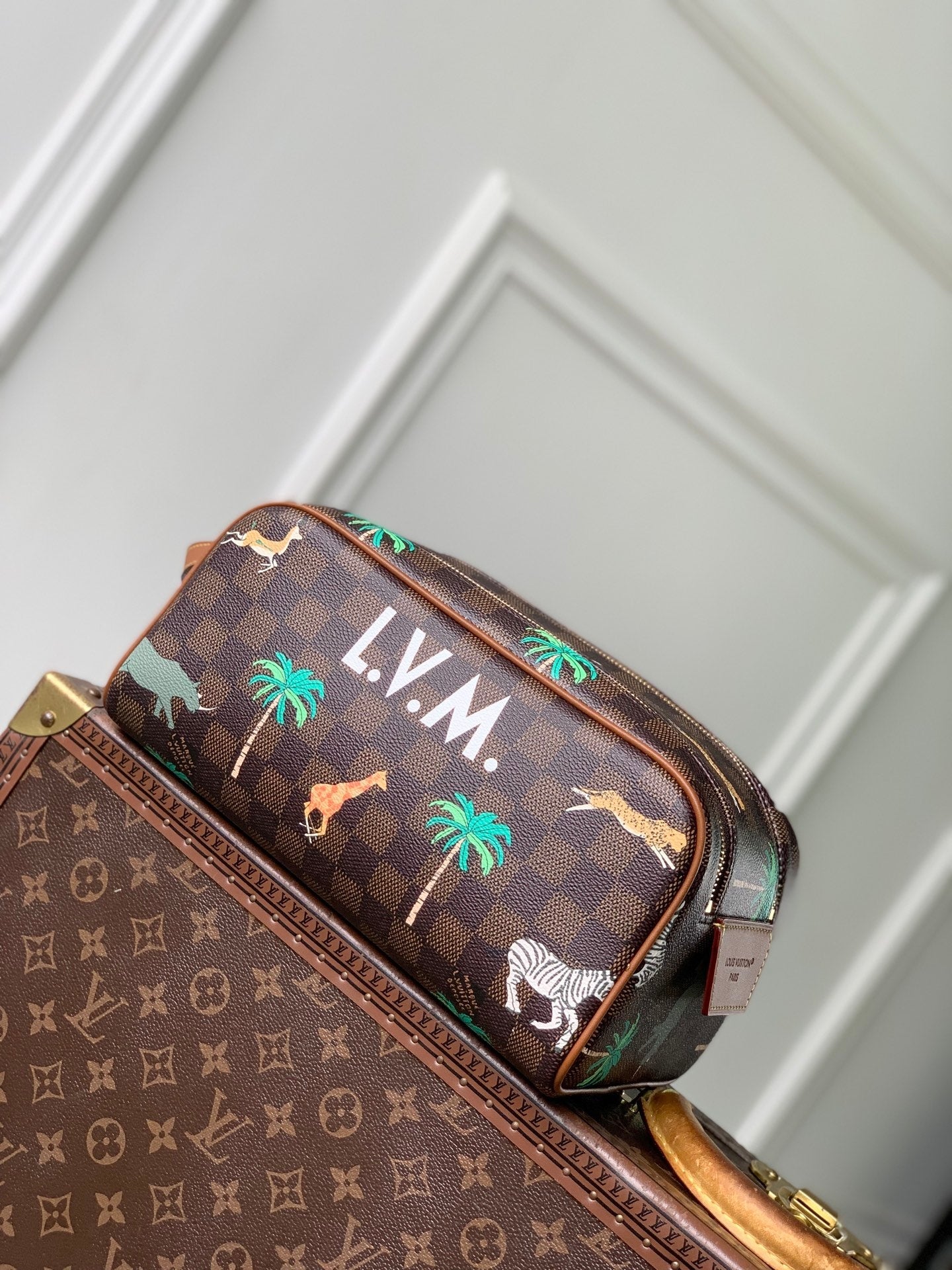 Louis Vuitton  LV N40889 LV x The Darjeeling Limited Dopp Kit Canvas