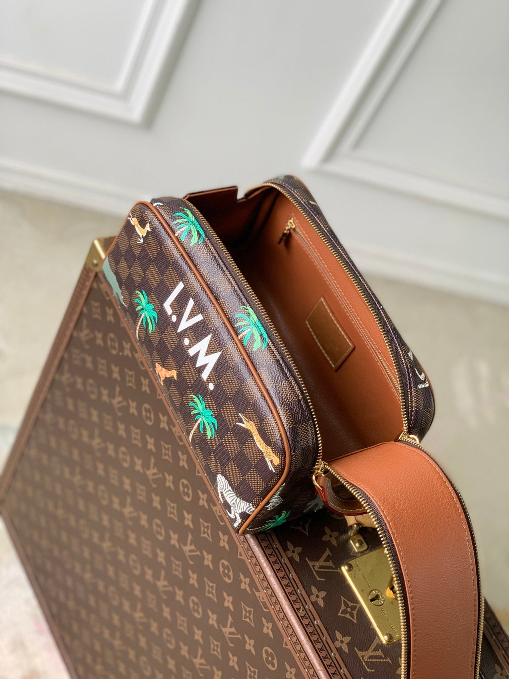 Louis Vuitton  LV N40889 LV x The Darjeeling Limited Dopp Kit Canvas