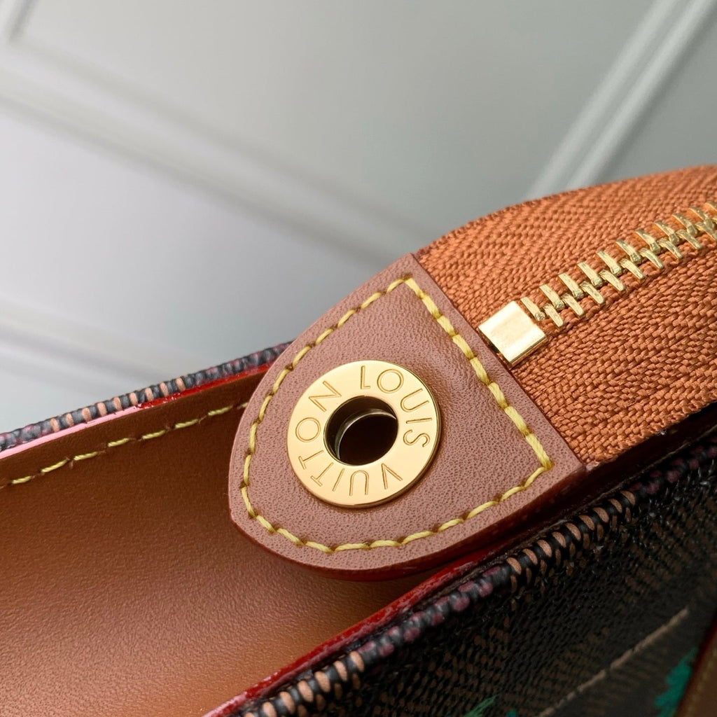 Louis Vuitton  LV N40897 Pochette Voyage MM x The Darjeeling Limited