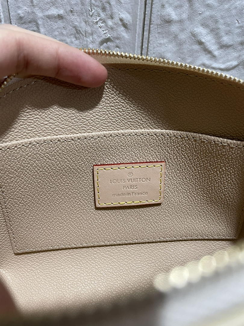 Louis Vuitton LV N60024 Cosmetic Pouch PM Damier Azur