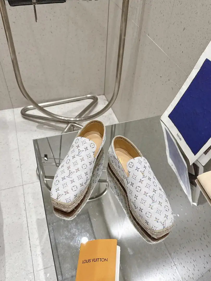 Louis Vuitton LV New Fisherman Classic Monogram Shoes L66303