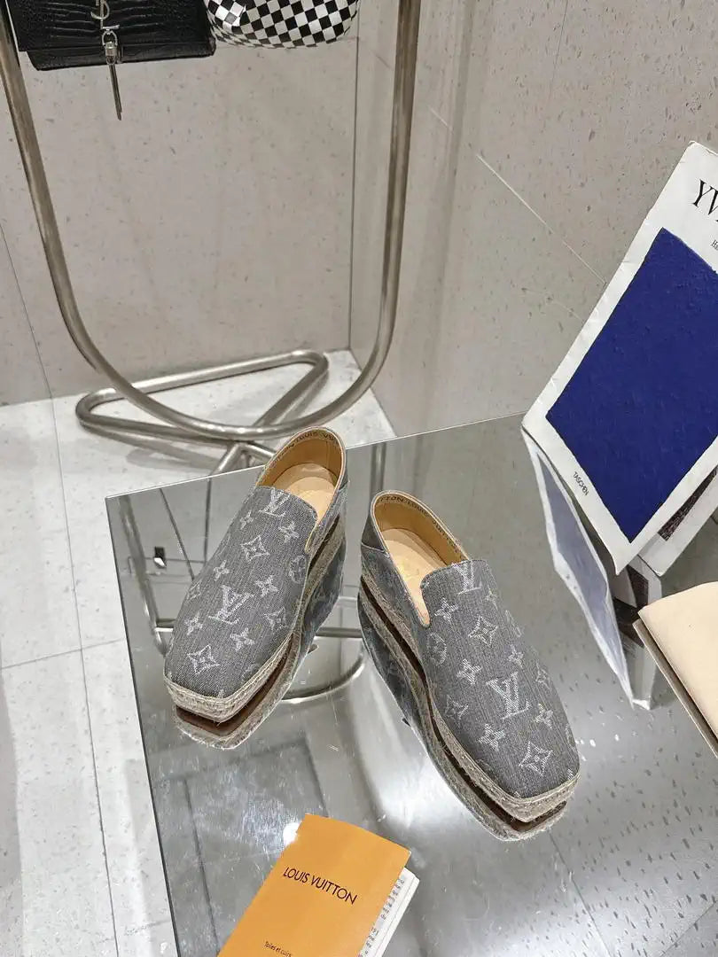 Louis Vuitton LV New Fisherman Classic Monogram Shoes L66304