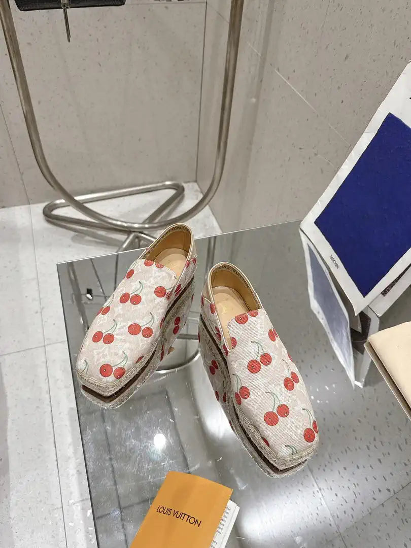 Louis Vuitton LV New Fisherman Classic Monogram Shoes L66305