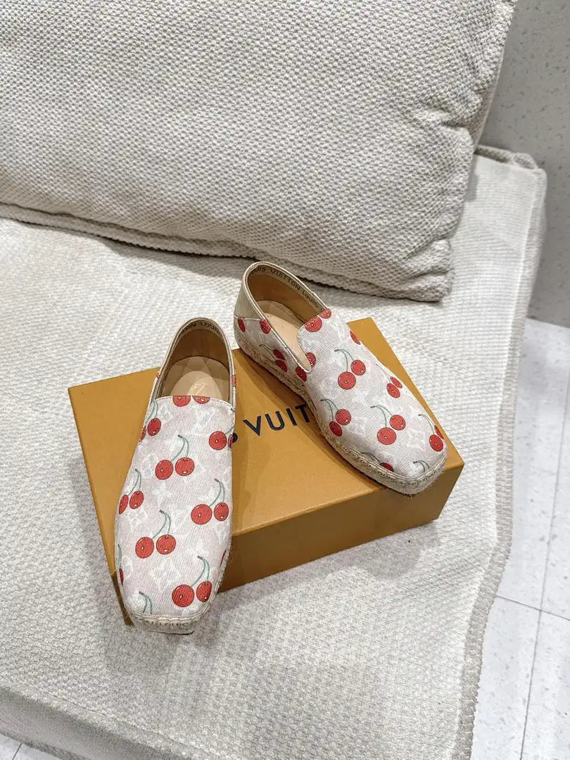 Louis Vuitton LV New Fisherman Classic Monogram Shoes L66305