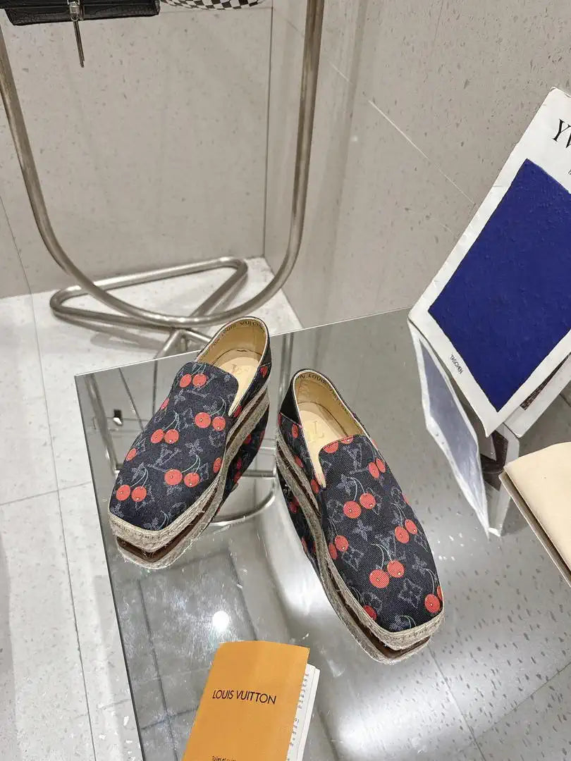 Louis Vuitton LV New Fisherman Classic Monogram Shoes L66306