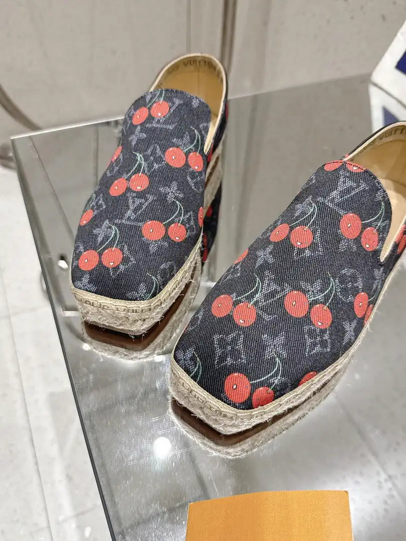 Louis Vuitton LV New Fisherman Classic Monogram Shoes L66306