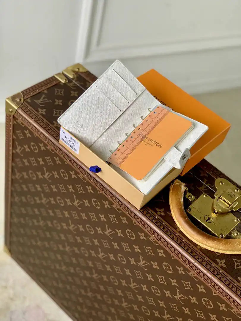 Louis Vuitton LV R20005 Small Ring Agenda Cover Monogram RC10010