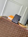 Louis Vuitton LV R20005 Small Ring Agenda Cover Monogram RC10023
