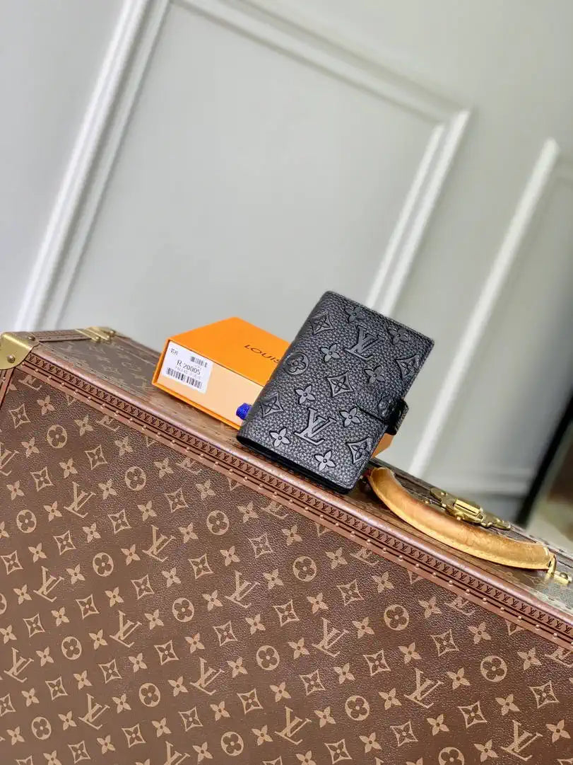 Louis Vuitton LV R20005 Small Ring Agenda Cover Monogram RC10023