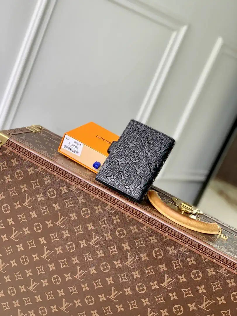 Louis Vuitton LV R20005 Small Ring Agenda Cover Monogram RC10023