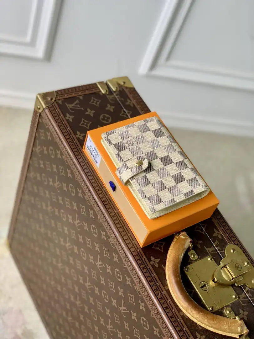 Louis Vuitton LV R20005 Small Ring Agenda Cover Monogram RC10011