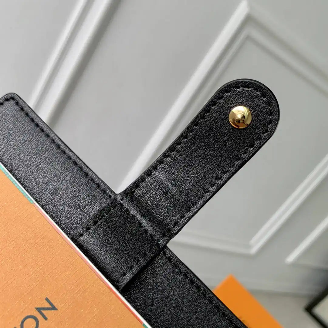 Louis Vuitton LV R20005 Small Ring Agenda Cover Monogram RC10023