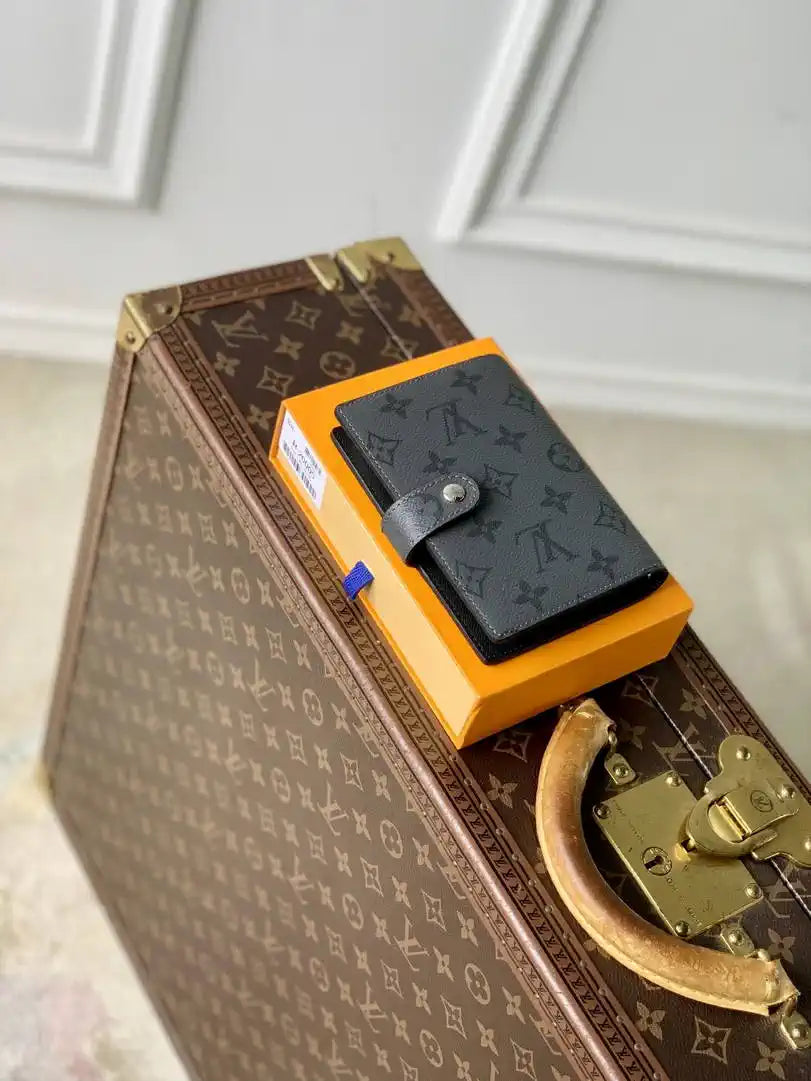Louis Vuitton LV R20005 Small Ring Agenda Cover Monogram RC10014