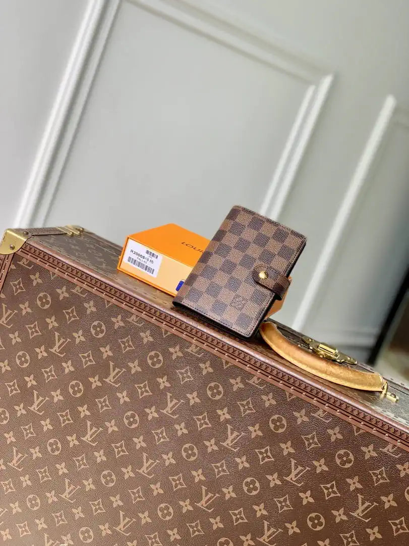 Louis Vuitton LV R20005 Small Ring Agenda Cover Monogram RC10017