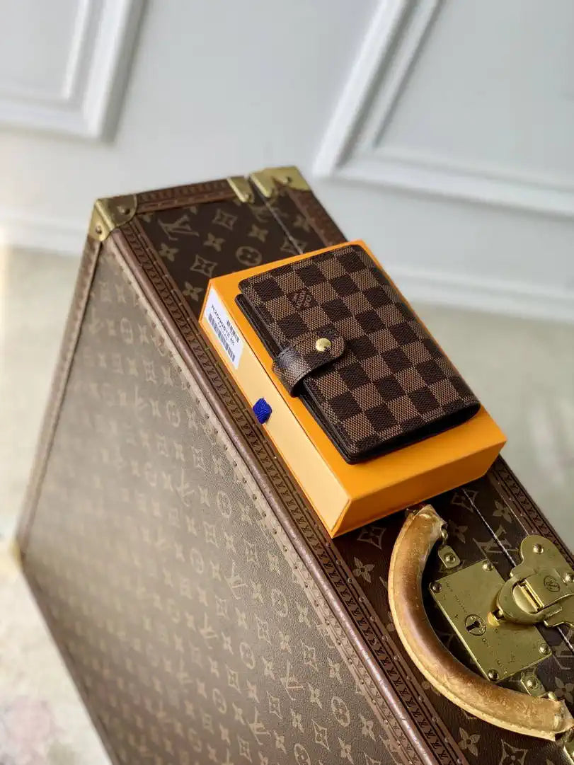 Louis Vuitton LV R20005 Small Ring Agenda Cover Monogram RC10017