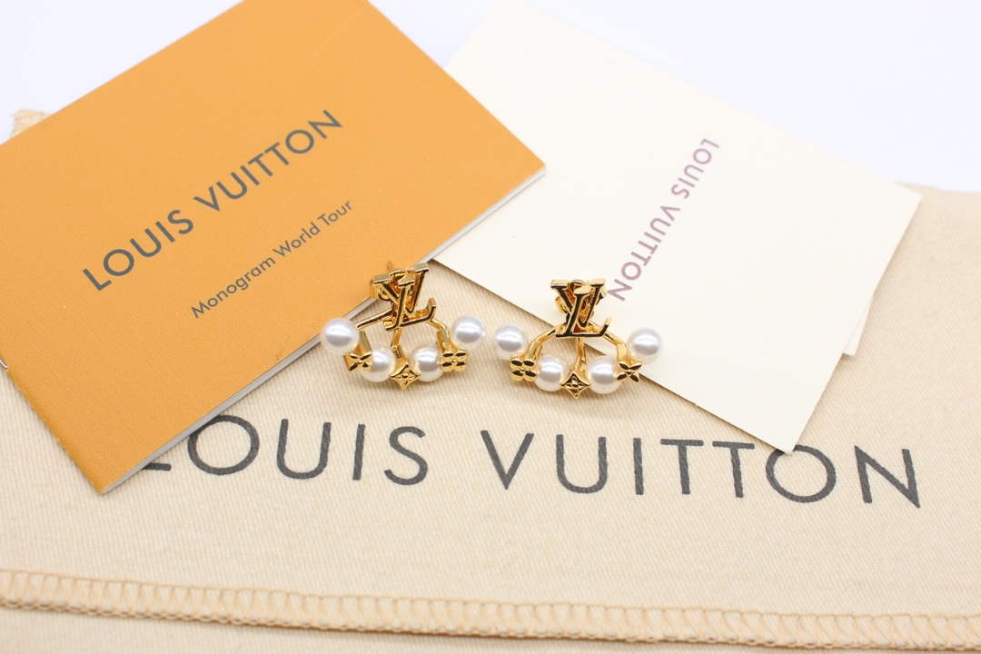 Louis Vuitton M01258 Minigram Pearls Earrings Jewelry L50130 - Default Title - View 1