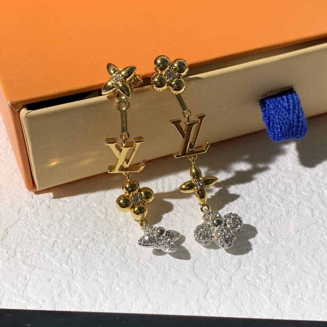 Louis Vuitton M01262 LV Gram Earrings Jewelry L50133