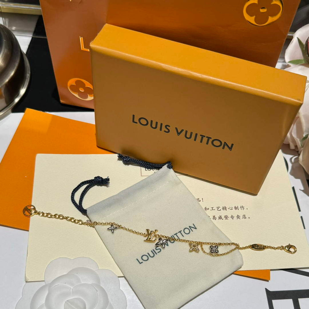 Louis Vuitton M1044A LV Gram Bracelet Jewelry L50137