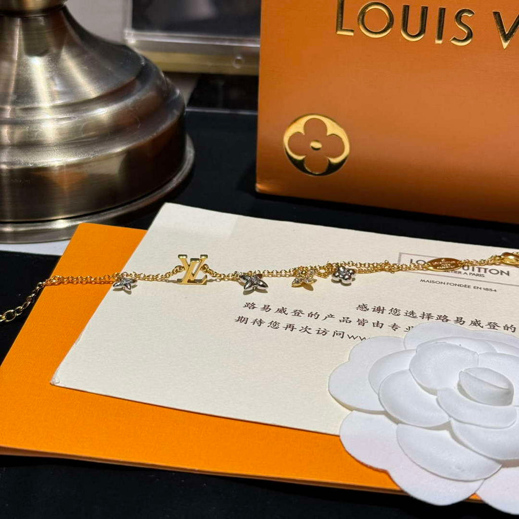 Louis Vuitton M1044A LV Gram Bracelet Jewelry L50137